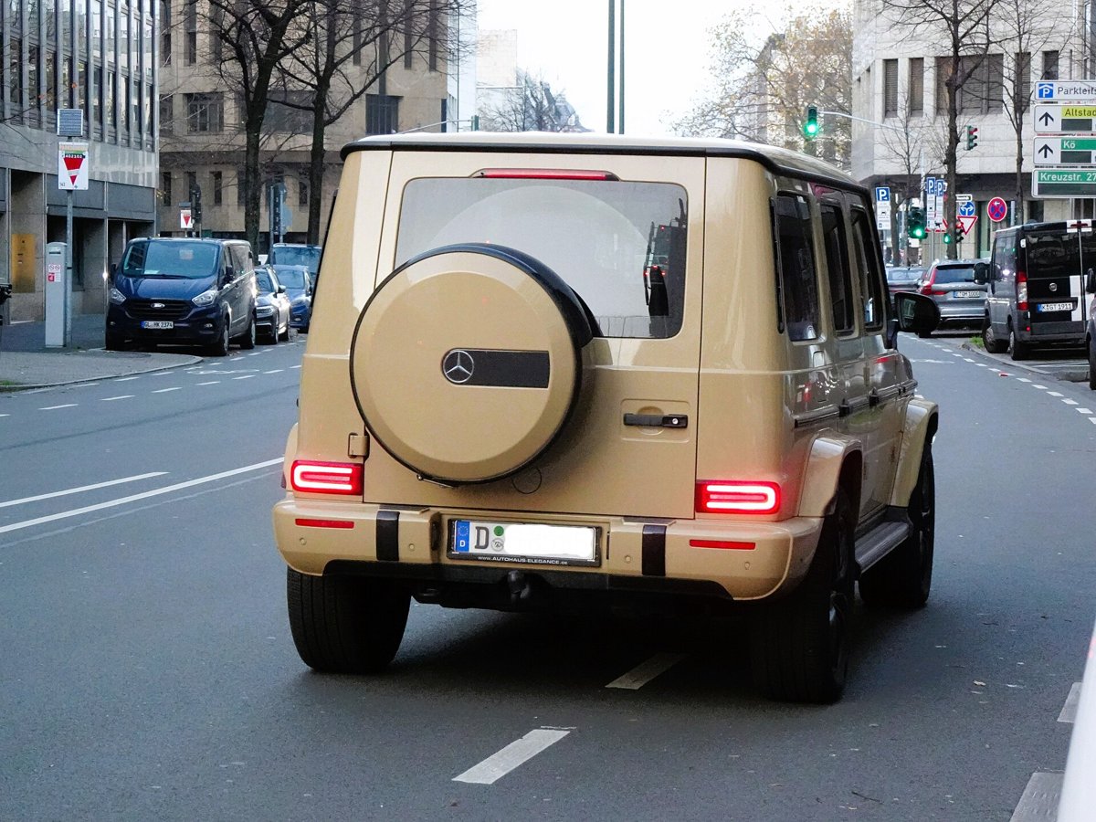 Mercedes-Benz G 550